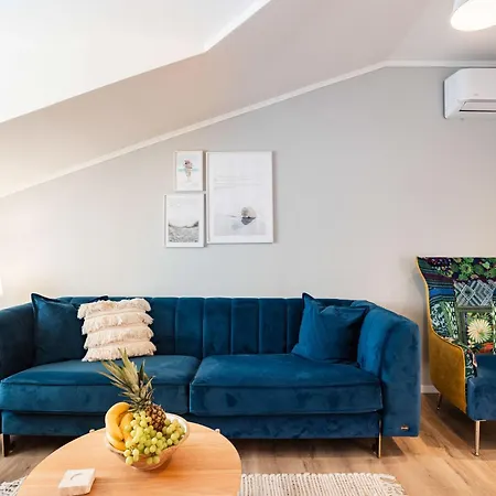 Seashell Apartment *