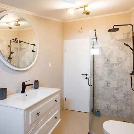 Seashell Apartment